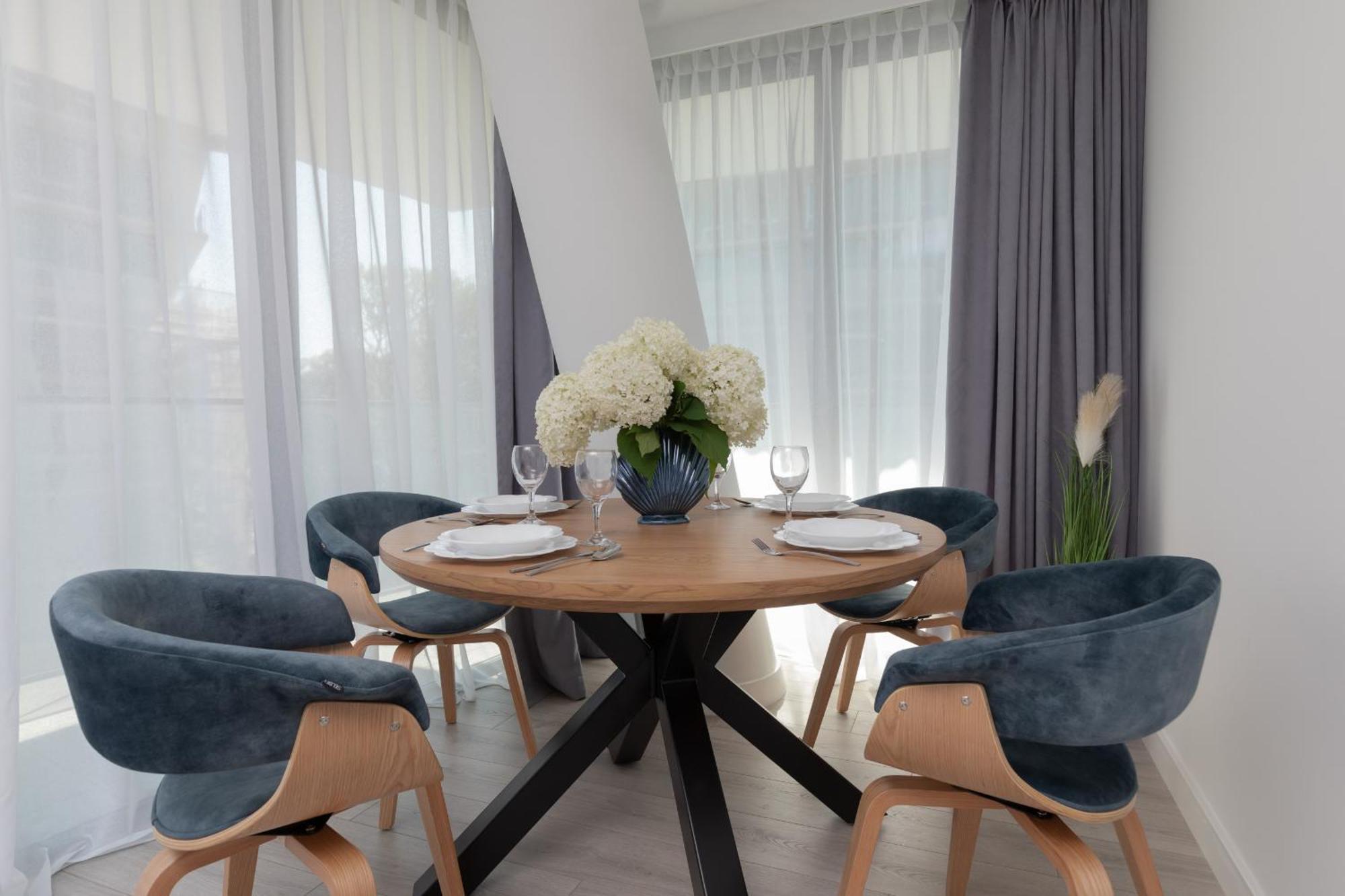 Royal Waves Resort & Spa - Apartment With Parking By Noclegi Renters Miedzyzdroje Ngoại thất bức ảnh